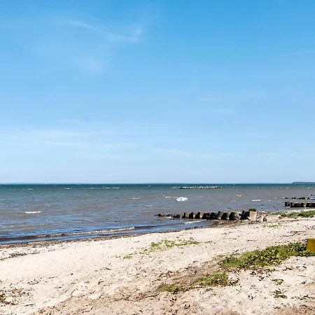 2 Bedroom Beautiful In