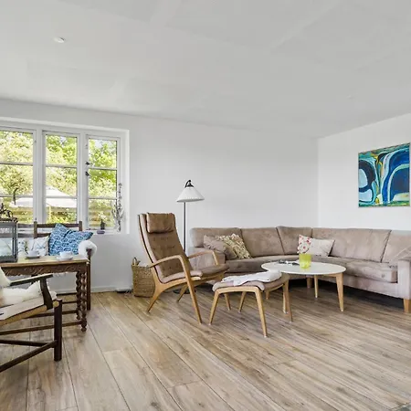 Casa vacanze 2 Bedroom Beautiful In *